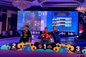 Lực sỹ thể thao người khuyết tật Lê Văn Công đã giành được 2 HCV ở giải tại Thái Lan. Ảnh: CỤC TDTT