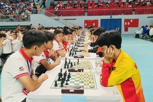 Sức hấp dẫn của giải đấu năm nay là việc đông đảo hơn 1.000 kỳ thủ đã tham gia tranh tài. Ảnh: B.VINH