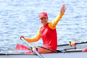 Tuyển thủ Phạm Thị Huệ của đội tuyển rowing Việt Nam đã giành suất Olympic 2024. Ảnh: CỤCTDTT