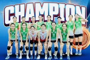 Đội nữ trẻ của bóng chuyền Binh chủng Thông tin đã vô địch cuộc đấu năm nay tại Bình Phước. Ảnh: BTLTT