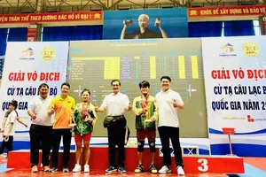 Cử tạ TPHCM sớm có những tấm HCV quan trọng, trong đó có thành tích tại hạng 61kg nam của Nguyễn Trần Anh Tuấn. Ảnh: HUỲNH HỮU