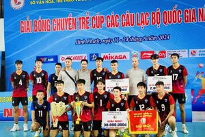 Bóng chuyền trẻ Thể Công đã vô địch giải để bảo vệ ngôi vô địch đang giữ. Ảnh: DUY KHÁNH