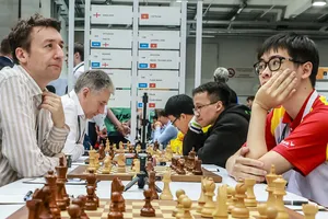 Le Tuan Minh shines, helping Vietnam hold England to draw