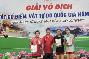 Nguyễn Thị Mỹ Trang (áo đen) tiếp tục là gương mặt được chú ý ở giải vô địch quốc gia năm nay. Ảnh: WRESTLINGVN
