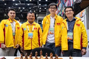 Cờ vua Việt Nam có Lê Tuấn Minh, Lê Quang Liêm (phải) dự vòng chung kết giải cờ chớp Speed Chess Championship 2025. Ảnh: FIDE
