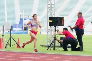 Nguyễn Thị Oanh sẽ thi đấu nội dung 5.000m nữ vào ngày cuối 31-5 tại Hàn Quốc. Ảnh: MINH MINH