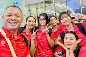 Đội bóng chuyền nữ Việt Nam đến Thượng Hải thi đấu giải Shanghai Future Stars 2025. Ảnh: VFV