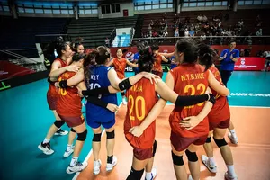 Đội tuyển bóng chuyền nữ trẻ Việt Nam bị ảnh hưởng thành tích đáng kể sau phán quyết của FIVB. Ảnh: FIVB