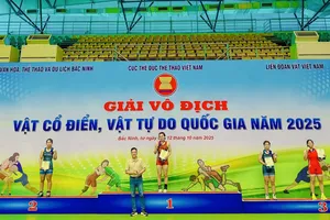Các tuyển thủ có chuyên môn tốt nhất của vật Việt Nam đều thi đấu giải quốc gia năm nay. Ảnh: MỸ HẠNH