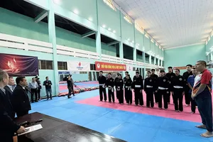 Lãnh đạo Bộ VH-TT-DL kiểm tra công tác huấn luyện các đội tuyển thể thao quốc gia. Ảnh: MINH CHIẾN