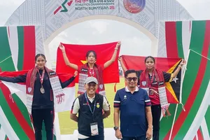 Hoàng Thị Ngọc Anh đã giành HCV đầu tiên cho đội điền kinh Việt Nam tại Indonesia lần này. Ảnh: MINH MINH