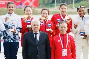 Sau những kết quả tốt tại môn canoeing, các tay chèo tiếp tục thi đấu đua thuyền truyền thống ở SEA Games 33-2025. Ảnh: ĐOÀN TTVN