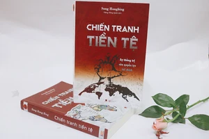 Không đơn thuần là cuốn sách về tài chính, "Chiến tranh và tiền tệ" còn mang đến cho người đọc cái nhìn toàn diện, sâu sắc về mối quan hệ giữa tiền tệ, chính trị và chiến tranh