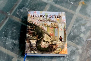 Ra mắt “Harry Potter và chiếc cốc lửa” phiên bản in màu