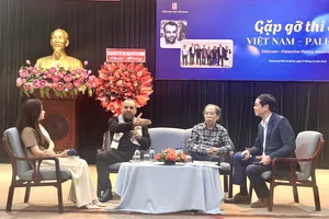 Khát vọng tự do và hòa bình từ thi ca