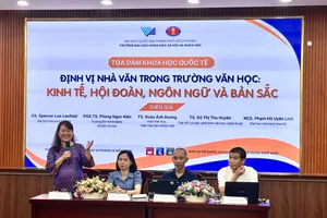 Định vị nhà văn trong trường văn học từ góc nhìn liên ngành