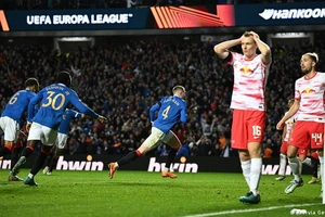 Rangers lội ngược dòng trước sự bàng hoàng của RB Leipzig