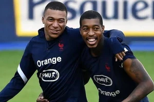 Mâu thuẫn giữa Kimpembe và Mbappe