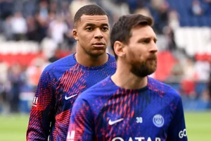 Mbappe buồn vì Messi rời đi