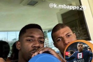 Mbappe hút bóng cười cùng Dembele