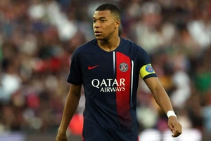 Mbappe không được làm đội trưởng PSG