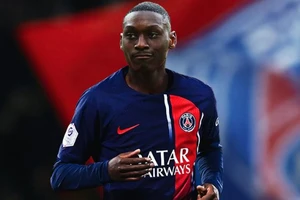 PSG hoàn thiện đội hình với tân binh 95 triệu euro - Randal Kolo Muani