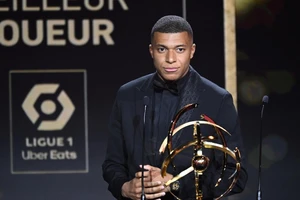 Ligue 1 đau đầu vì "cuộc khủng hoảng Mbappe"