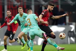 Giroud đối đầu Slavia Praha ở lượt đi