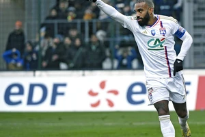 Lacazette muốn Lyon vô địch Cúp Quốc gia