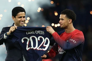 Paris Saint-Germain đã gia hạn hợp đồng thành công với Warren Zaire-Emery