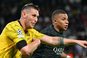 Niklas Sule khó lòng cản bước Mbappe