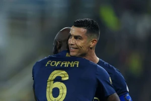 Seko Fofana thời điểm còn chung màu áo Al-Nassr với CR7