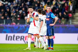 Goncalo Ramos dễ dàng lập hat-trick vào lưới đội hạng tư Stade Briochin trong thắng lợi 7-0 của PSG