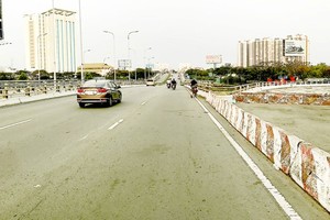 Traffic bottleneck in Western gateway of HCMC needs removing