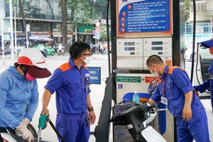 Vietnam to import 2.4 million cubic meters of petrol products