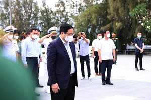 PM pays tribute to fallen soldiers in Gac Ma battle