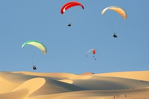 Binh Thuan looks to the sky as paragliding hub