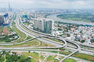 Ring road projects in Hanoi, HCMC need specific mechanisms
