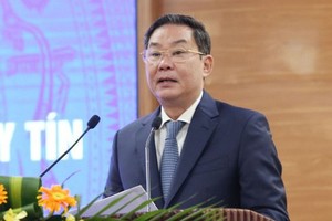 Le Hong Son assigned to operate affairs of Hanoi People’s Committee