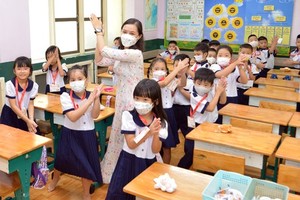 HCMC: More than 1 million pupils eagerly welcome first day of school