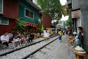 Hanoi train street coffee shops open again