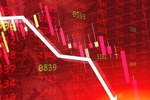 Stocks hit floor, VN-Index falls by nearly 29 points