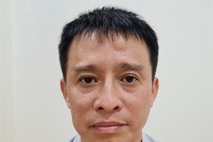 Department head at Government Office arrested for taking bribes