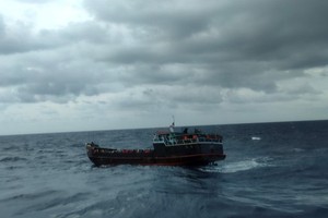 More than 300 people on drifting foreign ship saved near Vung Tau waters