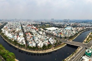 Dead canals gradually resurrected