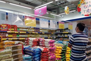 Retail sales of goods, services up 13 percent in Jan-Feb