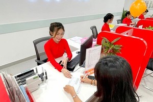 Merging weak banks to stabilize financial system, promoting healthy economy