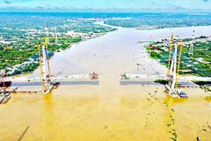 My Thuan No.2 Bridge gradually taking shape