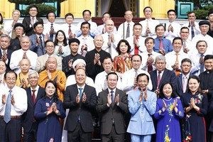State President meets HCMC’s religious dignitaries, intellectuals
