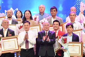 HCMC honors 116 awards for works emulating President Ho Chi Minh